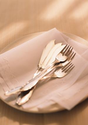 狭い場所でも置けるスタンド看板を販売